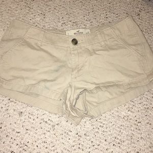 khaki Hollister shorts
